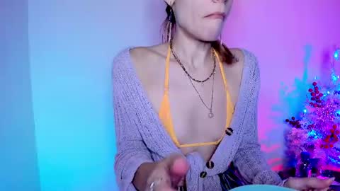 Snapshot of emmaterrestrial chatting on June 11, 2026, 12:32 am RH-NEGATIVE GREEN-EYED BAELIEN online show from June 11, 2026, 12:32 am