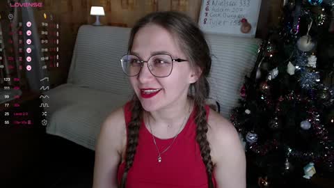 Mia online show from December 21, 2024, 4:14 pm