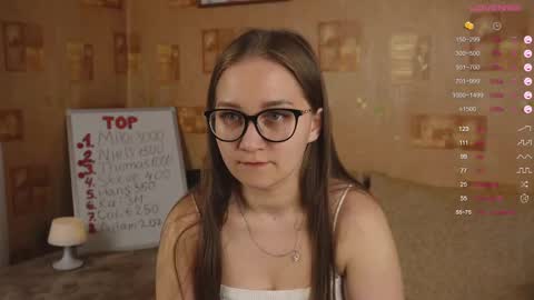 Mia online show from February 9, 2025, 5:11 pm