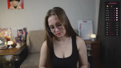 Mia online show from November 4, 2025, 3:11 pm