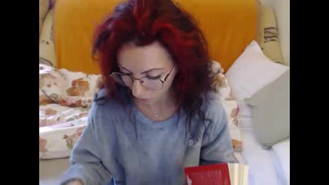 Emmatoo online show from October 3, 2025, 8:55 am