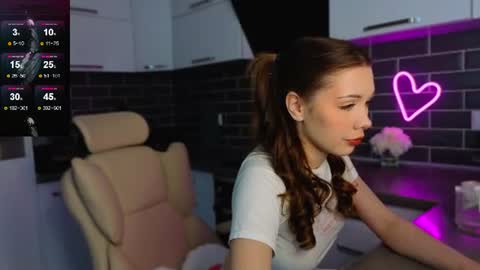 Snapshot of emmavictori chatting on June 17, 2026, 7:33 am Shaiya online show from June 17, 2026, 7:33 am