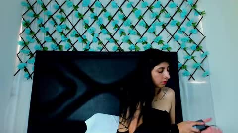  Emma  online show from January 26, 2025, 8:02 pm