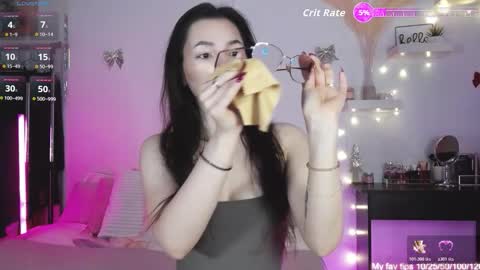 Emma online show from December 2, 2025, 4:51 am