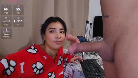 emmi_11 online show from November 29, 2025, 10:40 am