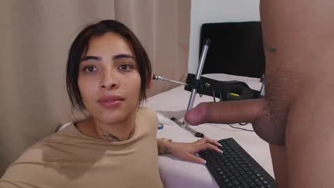 Snapshot of emmi_11 chatting on February 8, 2026, 1:53 am emmi_11 online show from February 8, 2026, 1:53 am