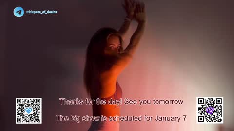 Snapshot of emmi_rosee chatting on January 4, 2025, 7:44 pm Miss Emmi online show from January 4, 2025, 7:44 pm