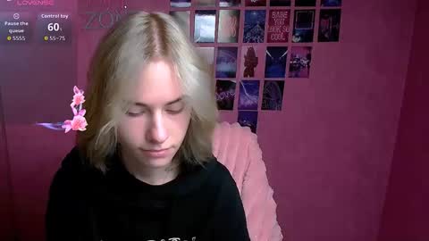 Emmi online show from October 19, 2025, 5:30 am