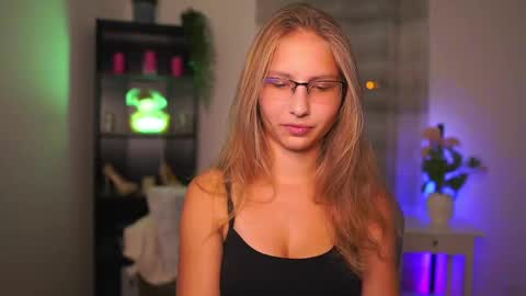 Snapshot of emmie_murray chatting on October 3, 2025, 6:27 pm Emmie online show from October 3, 2025, 6:27 pm