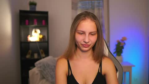 Emmie online show from March 28, 2026, 3:00 pm