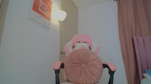 Snapshot of emmily_forever chatting on October 1, 2025, 6:58 pm emmily online show from October 1, 2025, 6:58 pm