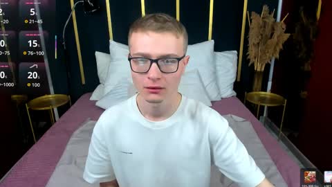 Snapshot of emmit_barker chatting on May 5, 2026, 6:10 am Emmit online show from May 5, 2026, 6:10 am