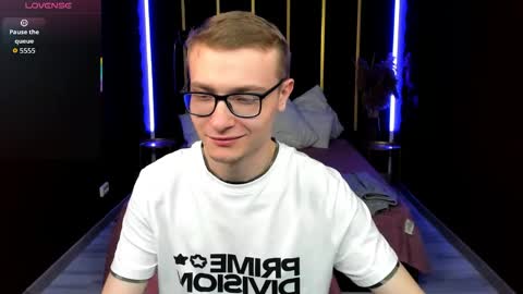 Snapshot of emmit_barker chatting on May 21, 2026, 10:22 am Emmit online show from May 21, 2026, 10:22 am