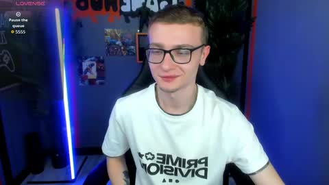 Snapshot of emmit_barker chatting on May 22, 2026, 10:59 pm Emmit online show from May 22, 2026, 10:59 pm
