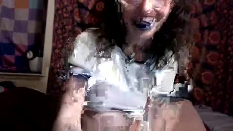 Emm online show from February 12, 2026, 6:52 am