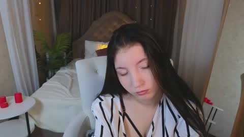 emmy_dreamy_ online show from July 26, 2026, 1:36 am