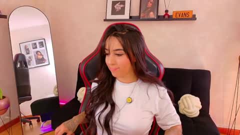 Emmy Evans  online show from March 2, 2026, 7:32 pm