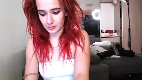 Snapshot of emmylies chatting on December 27, 2024, 7:57 pm Emmymy favourite tips100035122212377pvt open online show from December 27, 2024, 7:57 pm