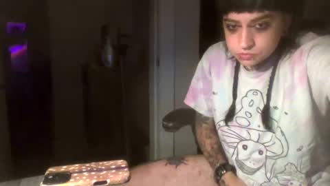 emo tboy online show from July 7, 2026, 6:16 am