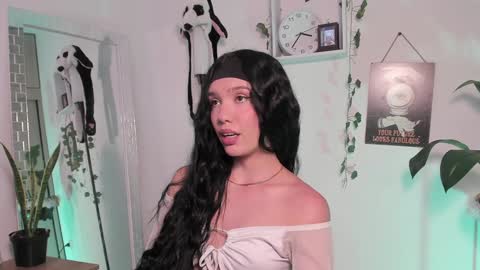 Emperatriz online show from February 4, 2025, 8:38 pm