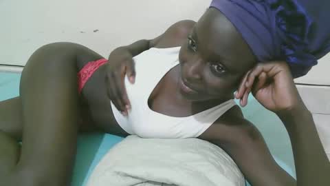 empress_ivy1 online show from April 21, 2026, 5:28 pm