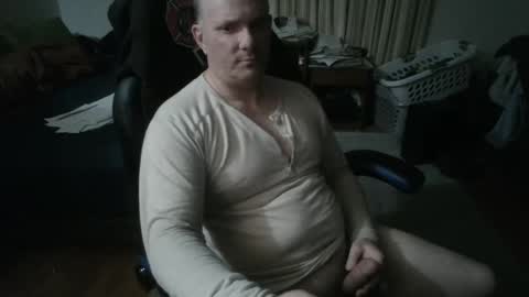 Snapshot of emsguy1 chatting on December 13, 2024, 4:33 am Matt online show from December 13, 2024, 4:33 am