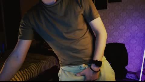 emveeboy96 online show from April 7, 2026, 8:09 pm