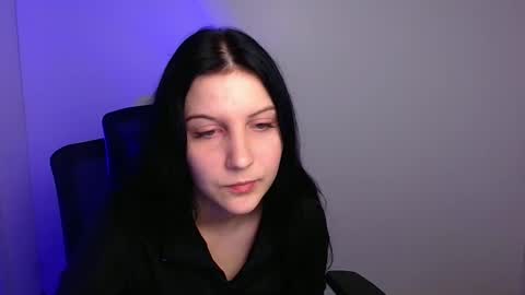 Snapshot of emxma chatting on November 11, 2025, 1:55 pm Emma online show from November 11, 2025, 1:55 pm