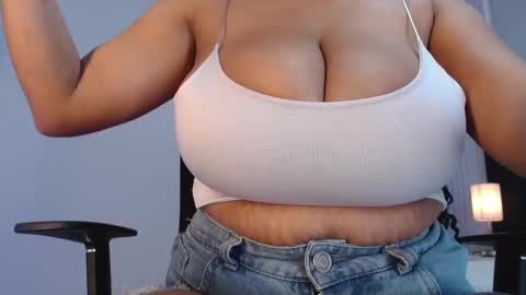 Emy online show from September 26, 2025, 8:02 pm