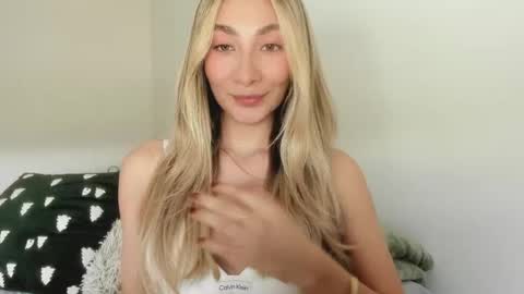 emyconneer online show from July 28, 2026, 10:09 pm