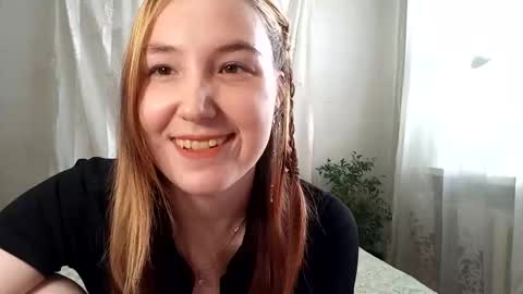 Snapshot of emyjess chatting on April 16, 2026, 9:10 am Emy online show from April 16, 2026, 9:10 am