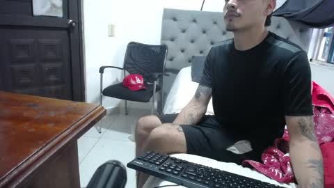 andres online show from January 14, 2026, 1:06 pm