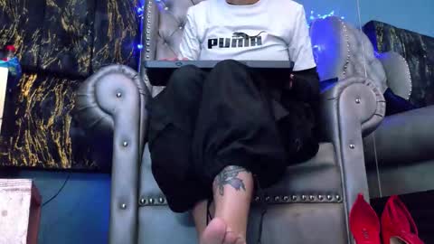 EnchantressQueen online show from March 19, 2026, 3:21 am