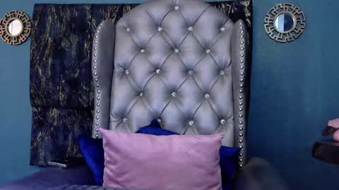 Snapshot of enchantressqueen chatting on May 25, 2026, 12:44 pm EnchantressQueen online show from May 25, 2026, 12:44 pm