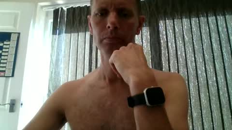 EnglishGuy183 online show from July 7, 2026, 8:29 am