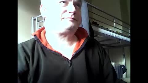 Snapshot of englishguysurrey chatting on October 27, 2025, 1:59 pm englishguysurrey online show from October 27, 2025, 1:59 pm