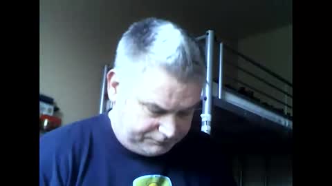 englishguysurrey online show from March 25, 2026, 6:19 am