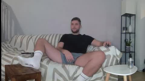 Snapshot of englishladxxx chatting on December 2, 2024, 1:58 am Englishladxxx online show from December 2, 2024, 1:58 am