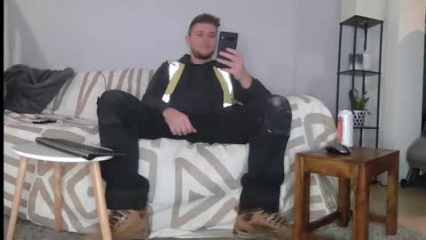 Snapshot of englishladxxx chatting on December 4, 2024, 7:23 pm Englishladxxx online show from December 4, 2024, 7:23 pm