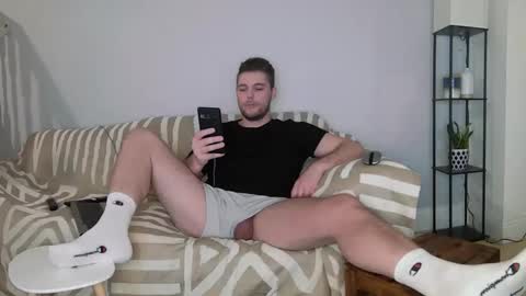 Snapshot of englishladxxx chatting on February 2, 2025, 12:19 am Englishladxxx online show from February 2, 2025, 12:19 am