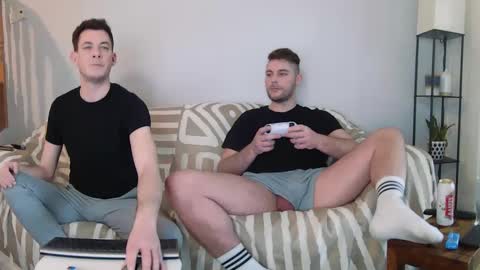 Snapshot of englishladxxx chatting on February 28, 2025, 3:59 pm Englishladxxx online show from February 28, 2025, 3:59 pm