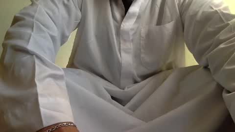 Snapshot of enjooythenut chatting on January 24, 2025, 10:43 am Batman online show from January 24, 2025, 10:43 am