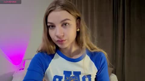 Snapshot of enjoyeverymoment_ chatting on September 27, 2025, 6:02 pm enjoyeverymoment_ online show from September 27, 2025, 6:02 pm