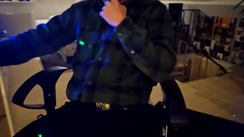 Snapshot of enjoyfreetime chatting on November 6, 2025, 4:19 pm Pete online show from November 6, 2025, 4:19 pm