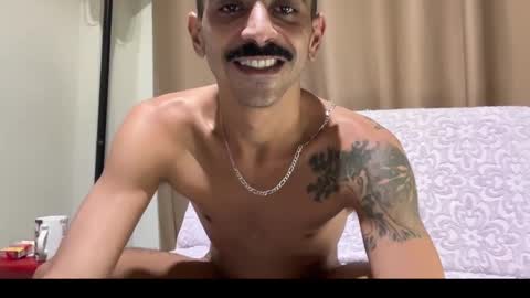 Snapshot of enjoythetrip chatting on December 16, 2024, 1:32 pm Luke online show from December 16, 2024, 1:32 pm