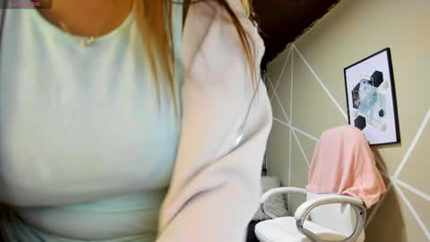 Snapshot of enma_clark chatting on April 20, 2026, 4:04 am Enma clark online show from April 20, 2026, 4:04 am