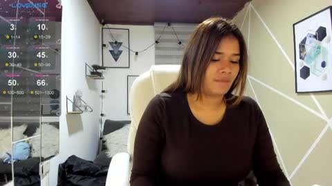 Snapshot of enma_clark chatting on April 21, 2026, 3:35 am Enma clark online show from April 21, 2026, 3:35 am