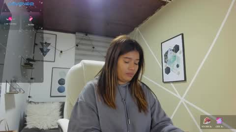 Snapshot of enma_clark chatting on June 1, 2026, 3:30 am Enma clark online show from June 1, 2026, 3:30 am