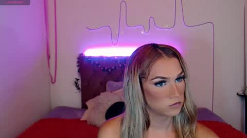 Snapshot of enma_gill chatting on January 2, 2025, 8:57 pm Enma Rojas online show from January 2, 2025, 8:57 pm