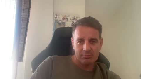 Snapshot of enricbcn chatting on June 11, 2026, 12:03 pm enricbcn online show from June 11, 2026, 12:03 pm
